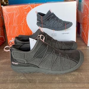 NWT Womens JSport Sprint Athletic Shoes Charcoal and Baby Pink